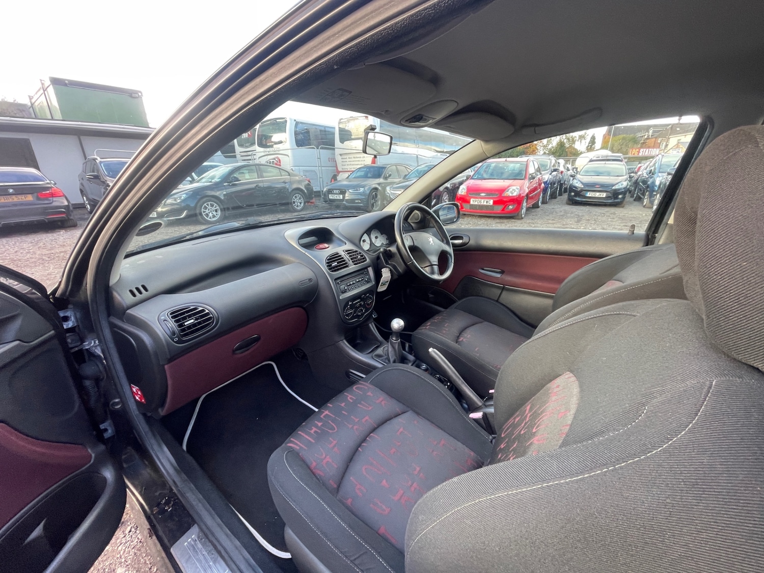 Used Peugeot 206 2005 for sale - 76374411: Photo 10