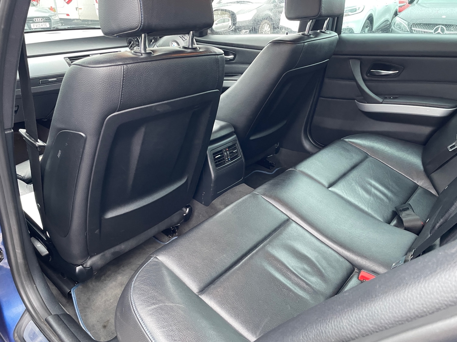 Used BMW 3 Series 2011 for sale - 77113836: Photo 10