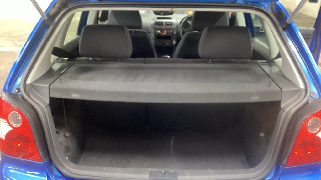 Used Volkswagen Polo 2002 for sale - 76578205: Photo 8