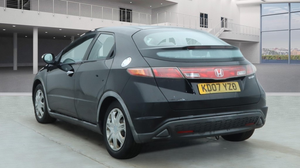 Used Honda Civic 2007 for sale - 77460350: Photo 3