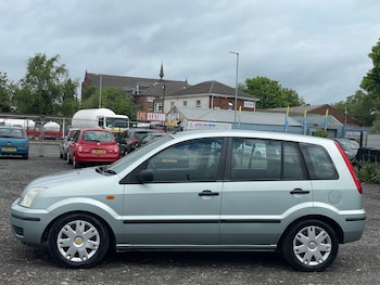 Used Ford Fusion 2004 for sale - 78654763: Photo