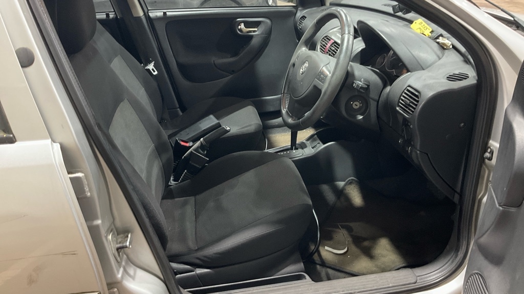 Used Vauxhall Corsa 2005 for sale - 76578196: Photo 10