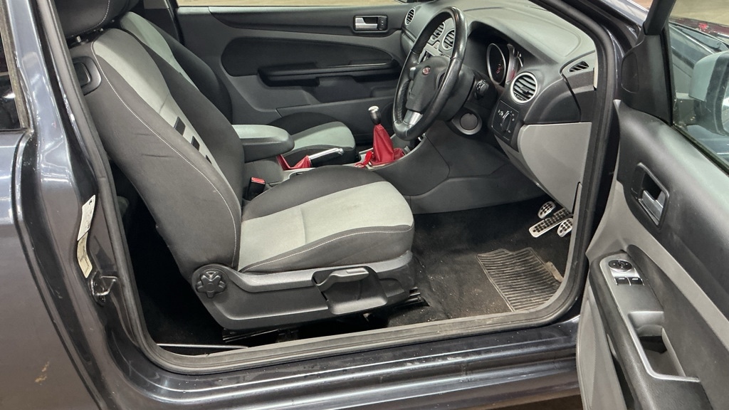 Used Ford Focus 2011 for sale - 76437118: Photo 10