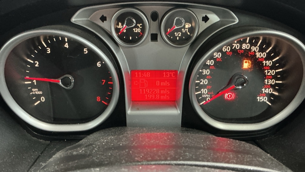 Used Ford Focus 2011 for sale - 76437118: Photo 11