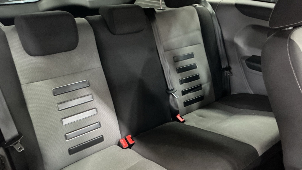 Used Ford Focus 2011 for sale - 76437118: Photo 9