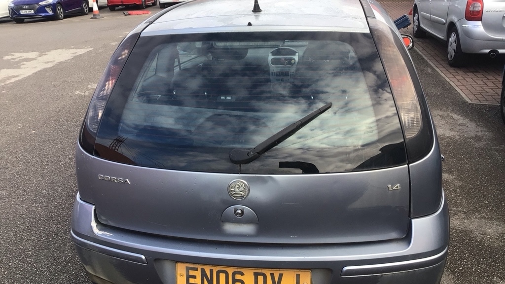 Used Vauxhall Corsa 2006 for sale - 76517634: Photo 3