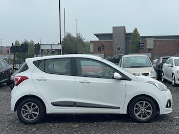 Used Hyundai i10 2014 for sale - 79703574: Photo
