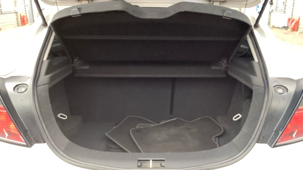 Used Vauxhall Astra 2010 for sale - 78197165: Photo 7