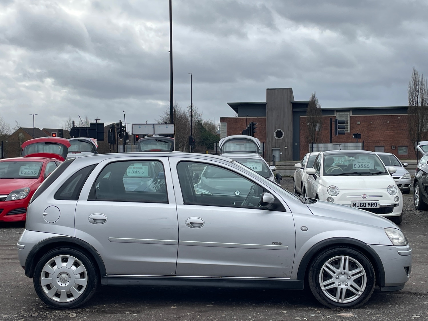 Used Vauxhall Corsa 2005 for sale - 77635378: Photo 4