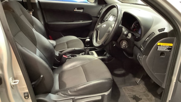 Used Hyundai i30 2009 for sale - 76299031: Photo 8