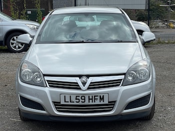 Used Vauxhall Astra 2010 for sale - 75406210: Photo