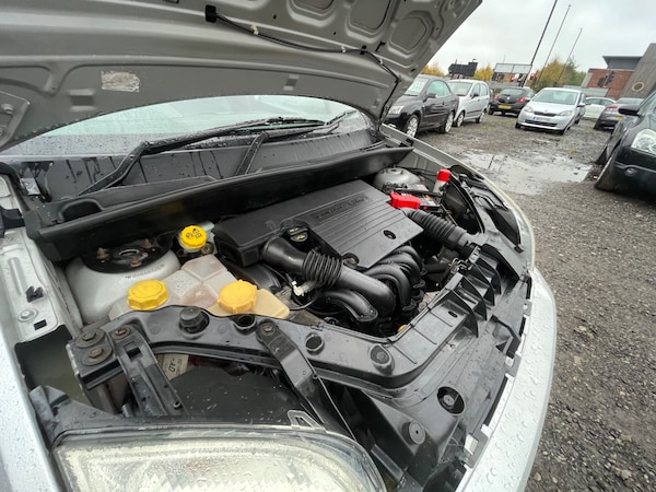 Used Ford Fusion 2003 for sale - 76161614: Photo 14