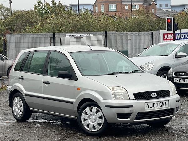 Used Ford Fusion 2003 for sale - 76161614: Photo 1