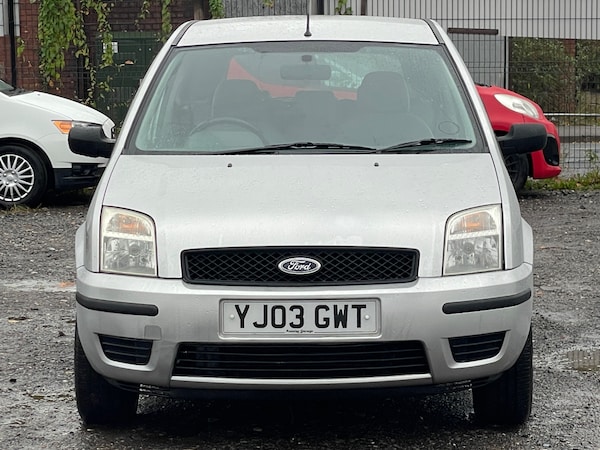 Used Ford Fusion 2003 for sale - 76161614: Photo 2