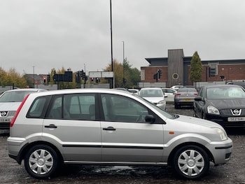Used Ford Fusion 2003 for sale - 76161614: Photo 4