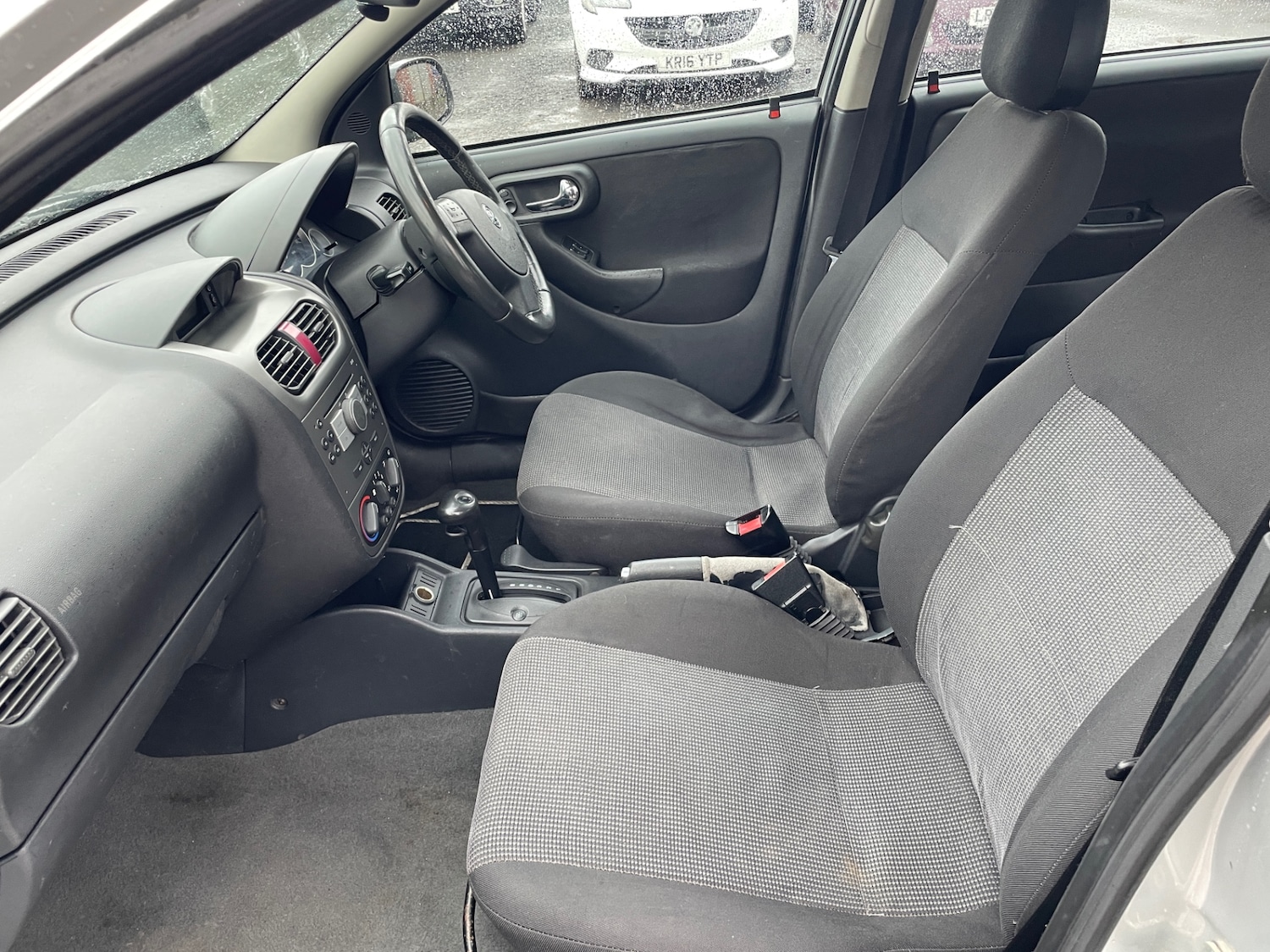 Used Vauxhall Corsa 2005 for sale - 77235623: Photo 12