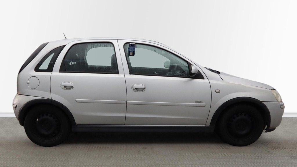Used Vauxhall Corsa 2005 for sale - 77235623: Photo 5