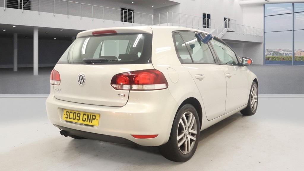 Used Volkswagen Golf 2009 for sale - 77183314: Photo 4