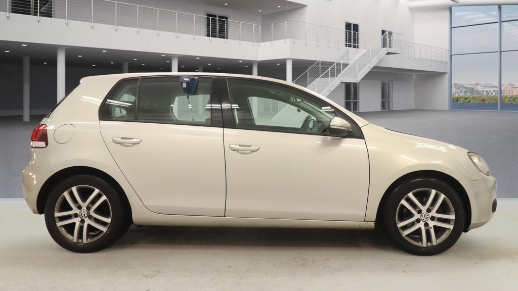 Used Volkswagen Golf 2009 for sale - 77183314: Photo 6