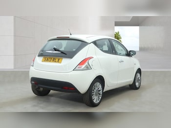 Used Chrysler Ypsilon 2013 for sale - 78197152: Photo
