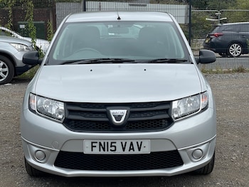 Used Dacia Sandero 2015 for sale - 75511579: Photo