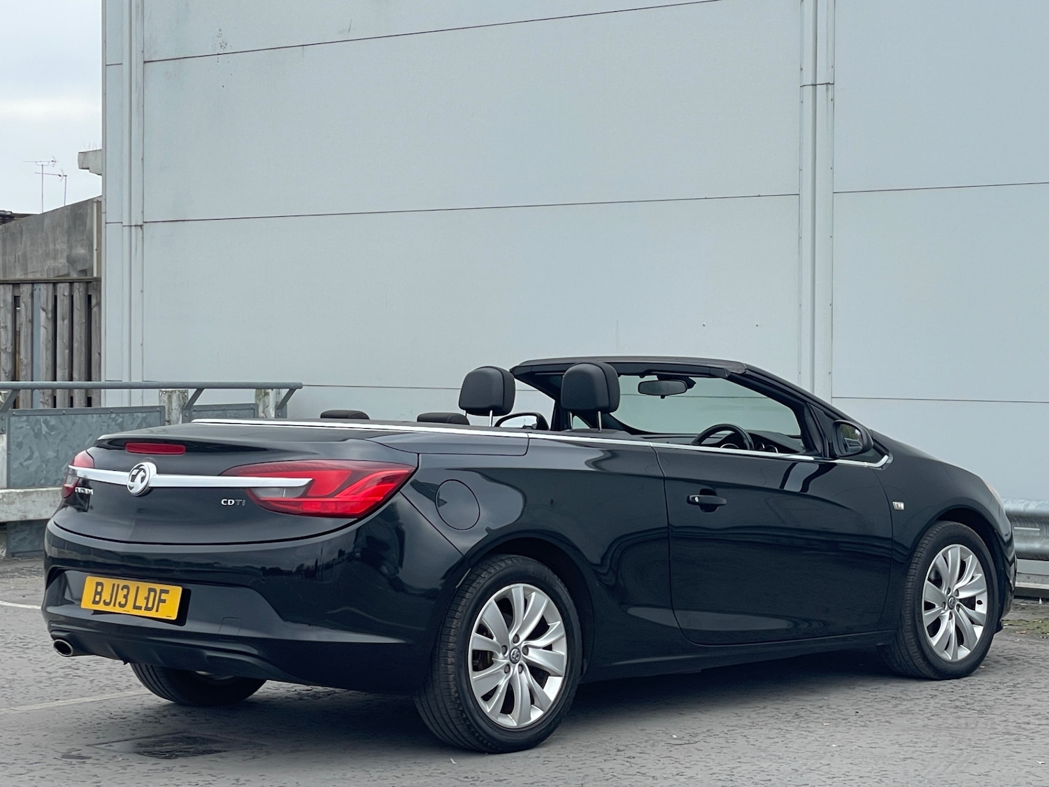Used Vauxhall Cascada 2013 for sale - 75254462: Photo 22