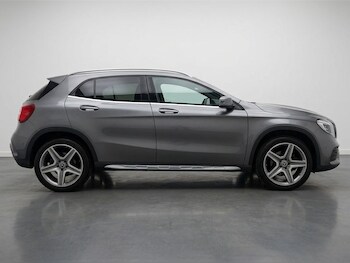 Used Mercedes-Benz GLA 2019 for sale - 77841328: Photo