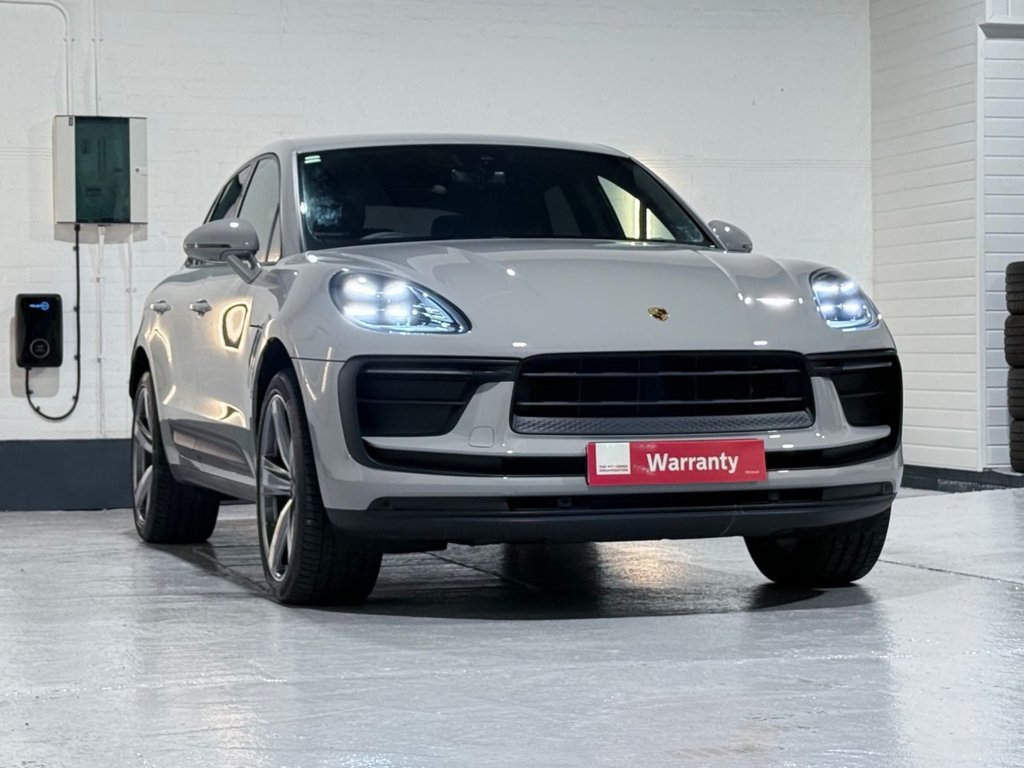 Used Porsche Macan 2023 for sale - 77551456: Photo 11
