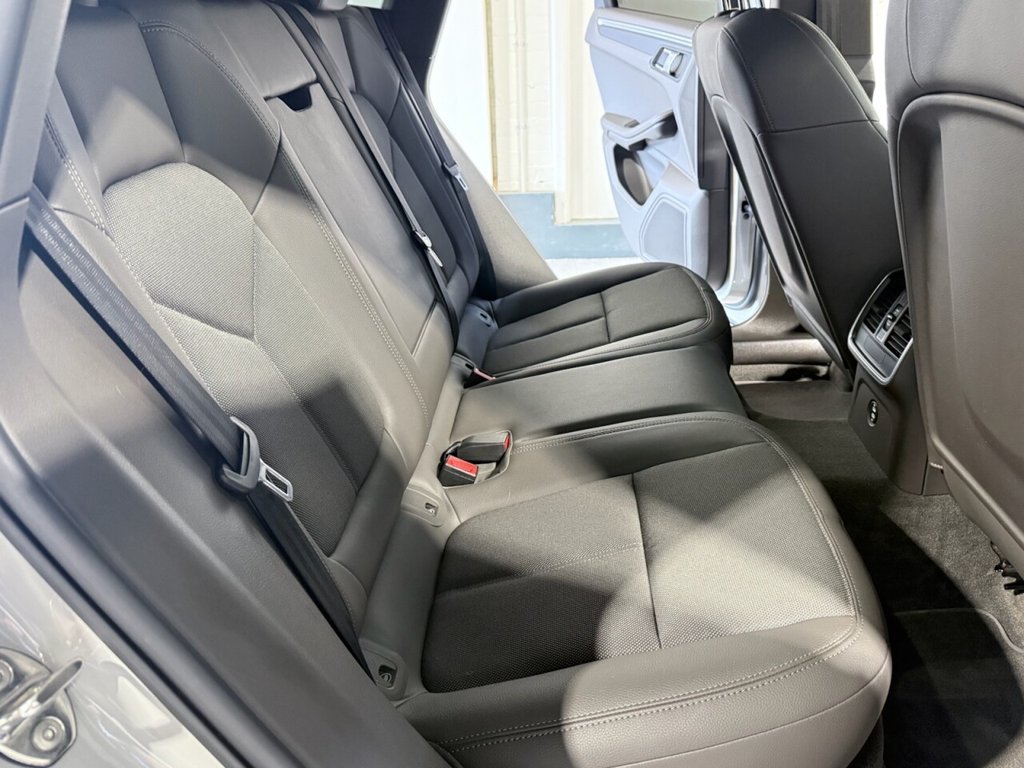 Used Porsche Macan 2023 for sale - 77551456: Photo 32