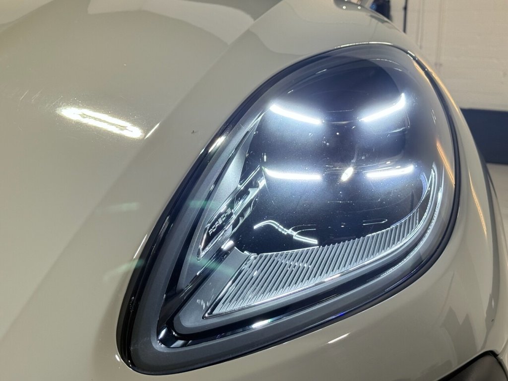 Used Porsche Macan 2023 for sale - 77551456: Photo 44