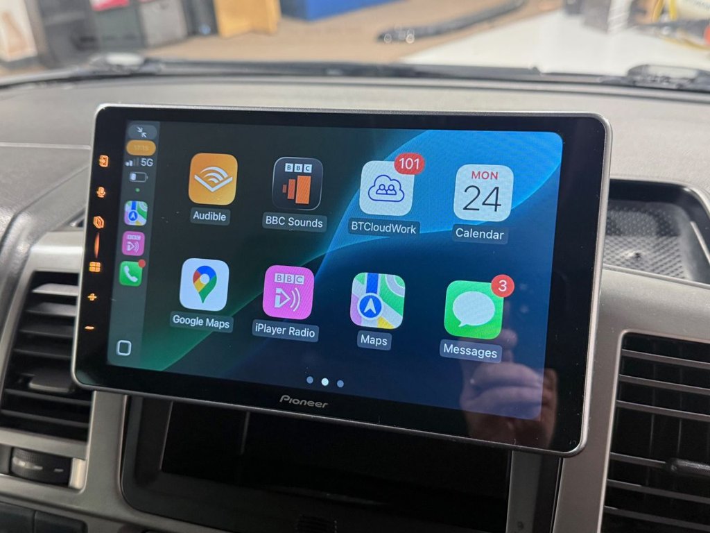 Used Volkswagen Transporter 2015 for sale - 76691327: Photo 12