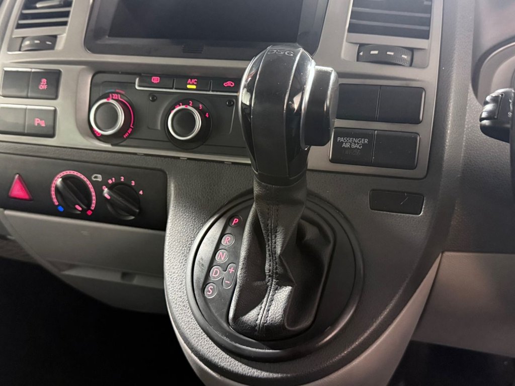 Used Volkswagen Transporter 2015 for sale - 76691327: Photo 14