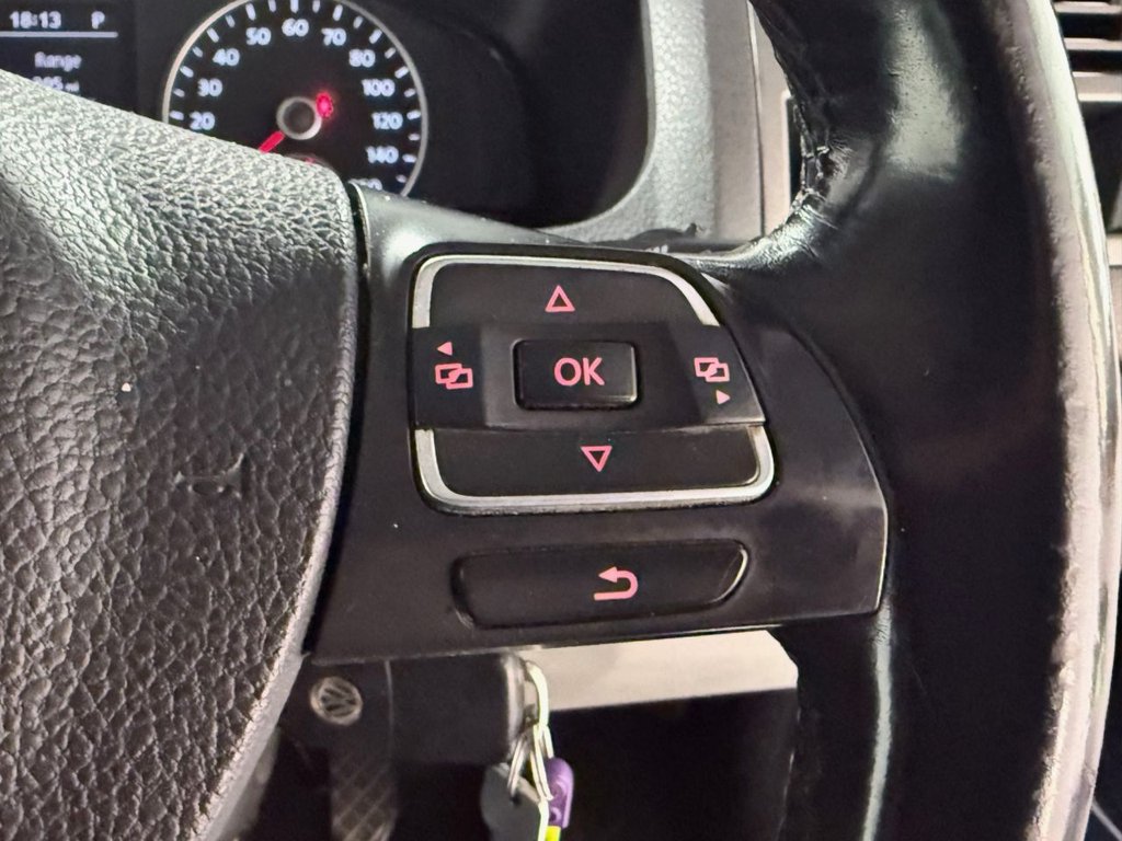 Used Volkswagen Transporter 2015 for sale - 76691327: Photo 16