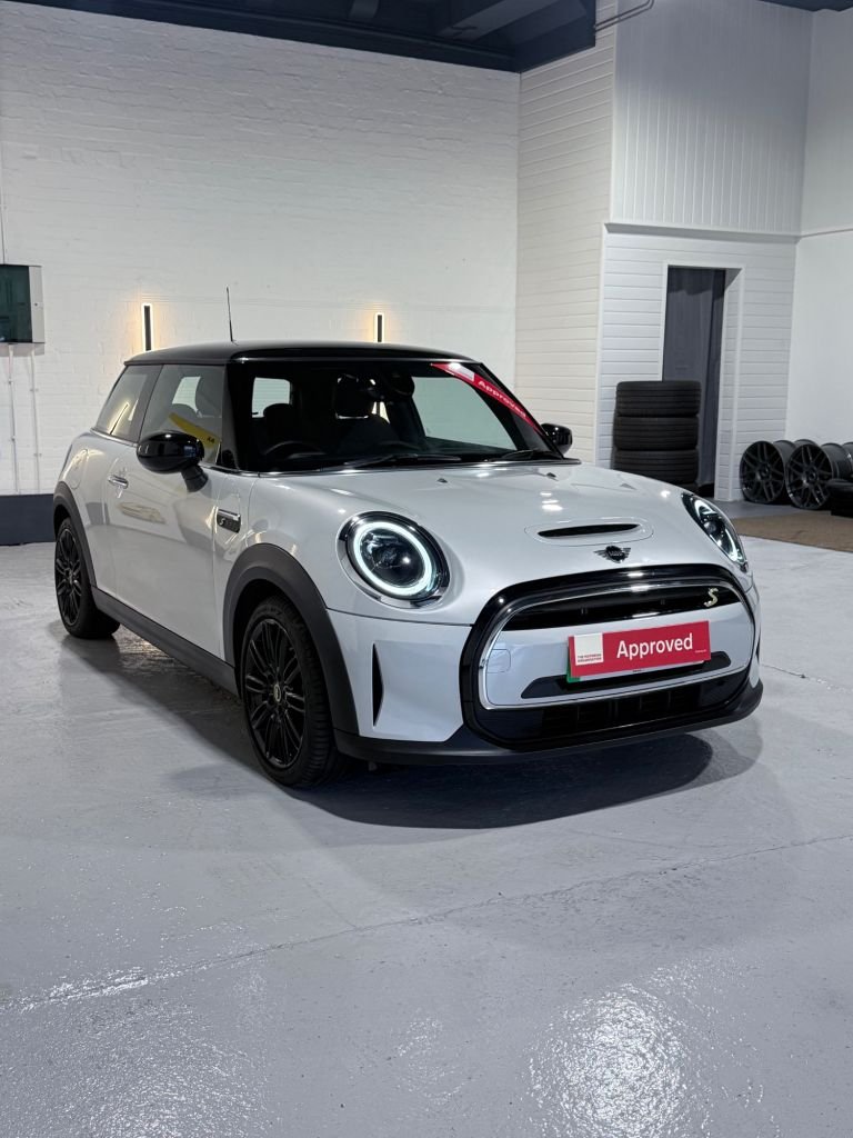 Used MINI Hatch 2021 for sale - 76621599: Photo 11