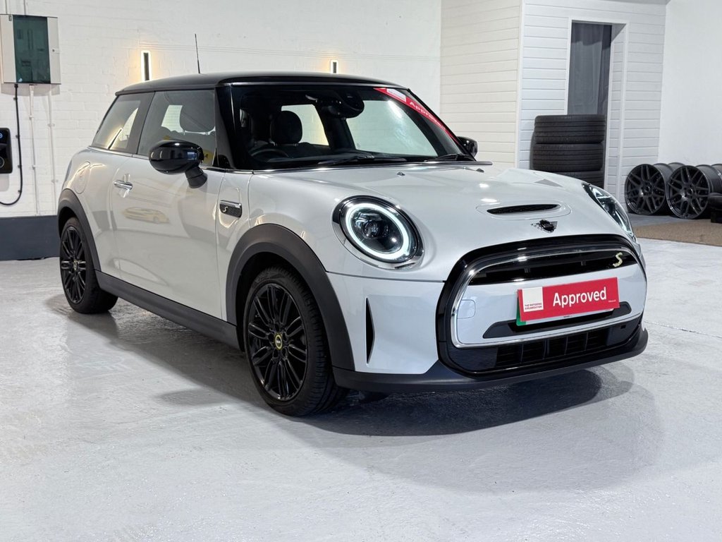 Used MINI Hatch 2021 for sale - 76621599: Photo 31