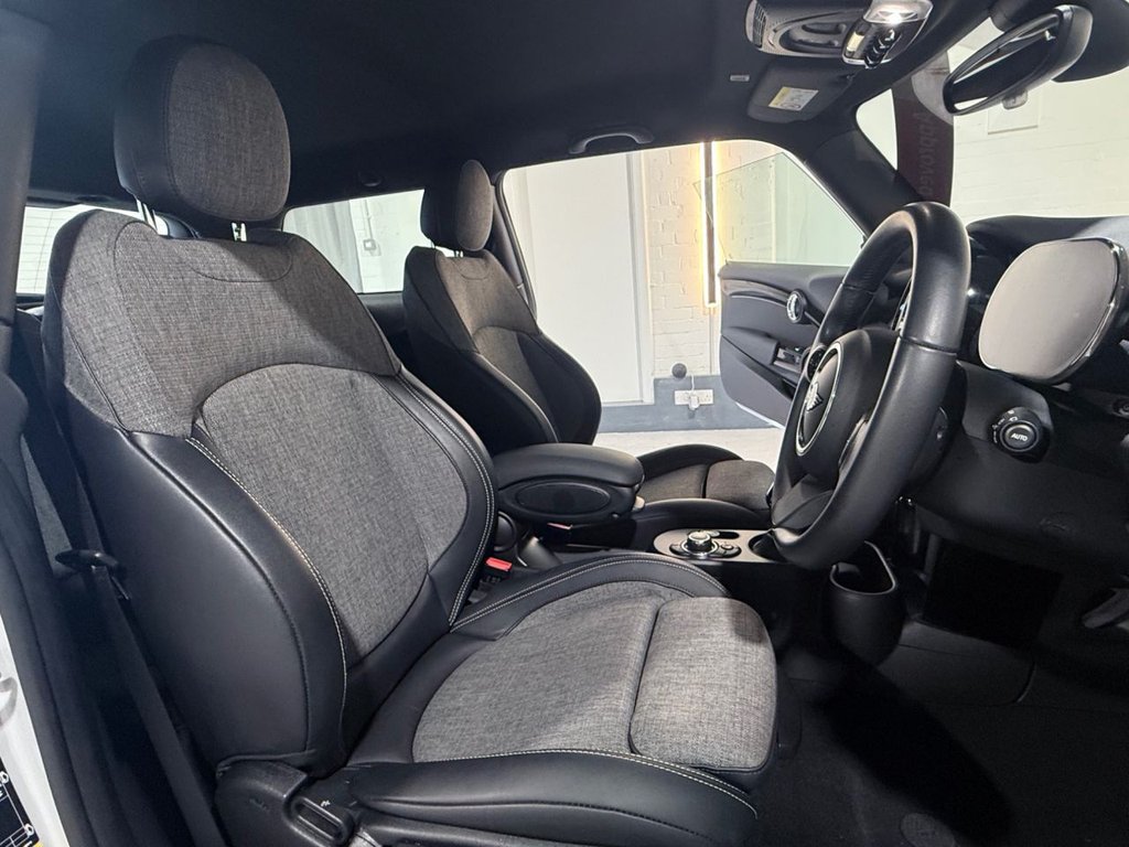 Used MINI Hatch 2021 for sale - 76621599: Photo 43