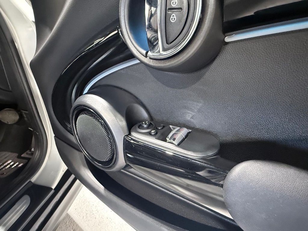 Used MINI Hatch 2021 for sale - 76621599: Photo 44