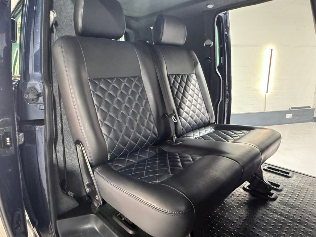 Used Volkswagen Transporter 2015 for sale - 77551458: Photo 12