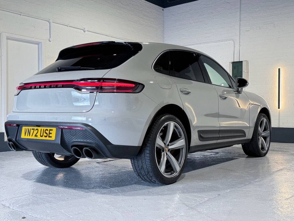 Used Porsche Macan 2023 for sale - 76621584: Photo 11