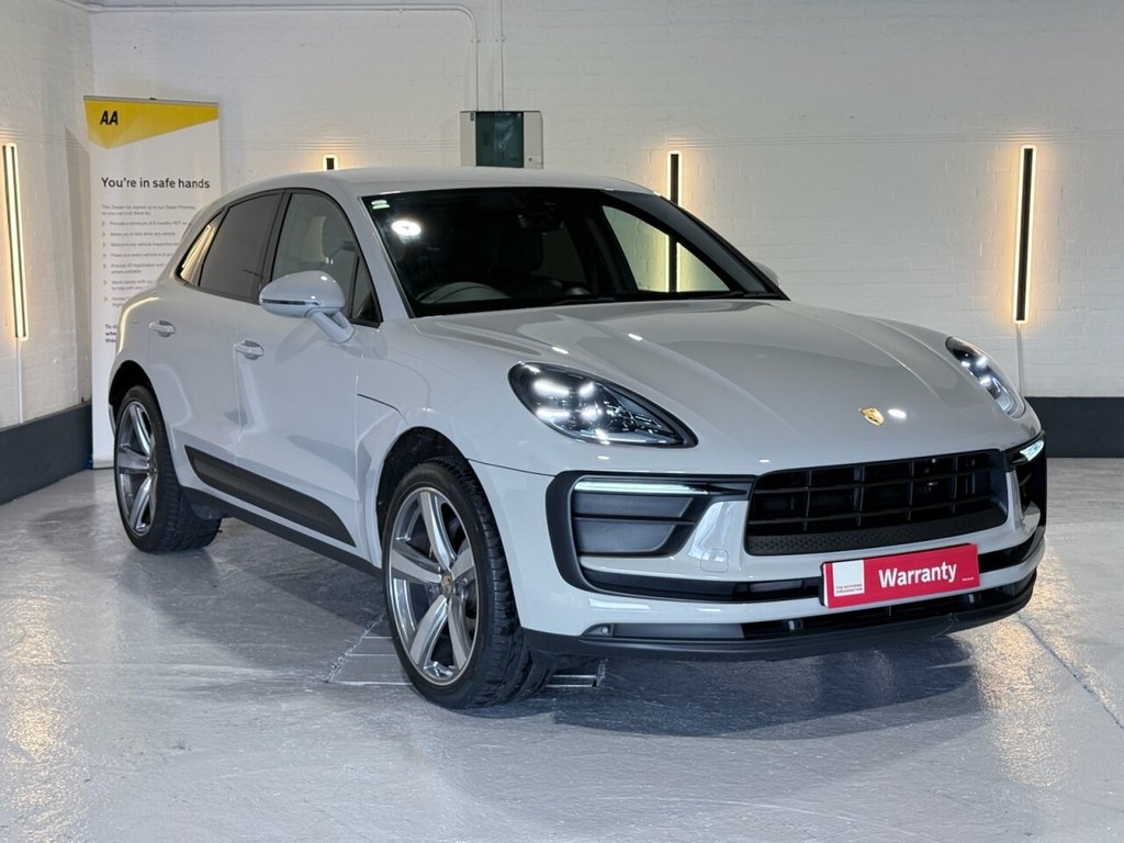 Used Porsche Macan 2023 for sale - 76621584: Photo 8