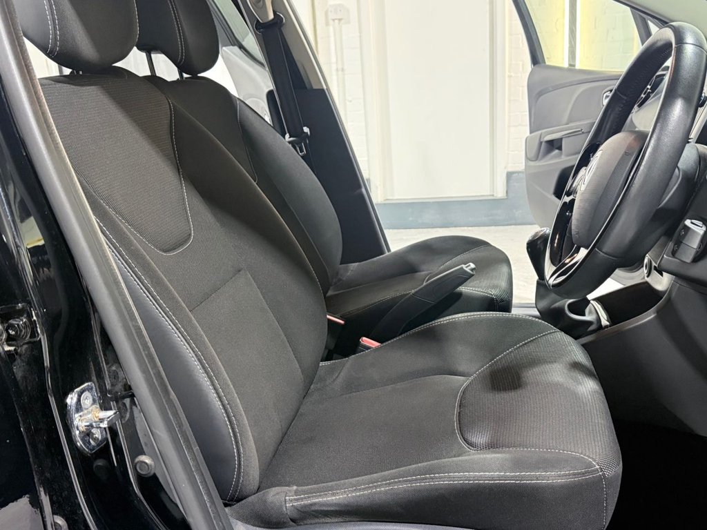 Used Renault Clio 2015 for sale - 76621598: Photo 22