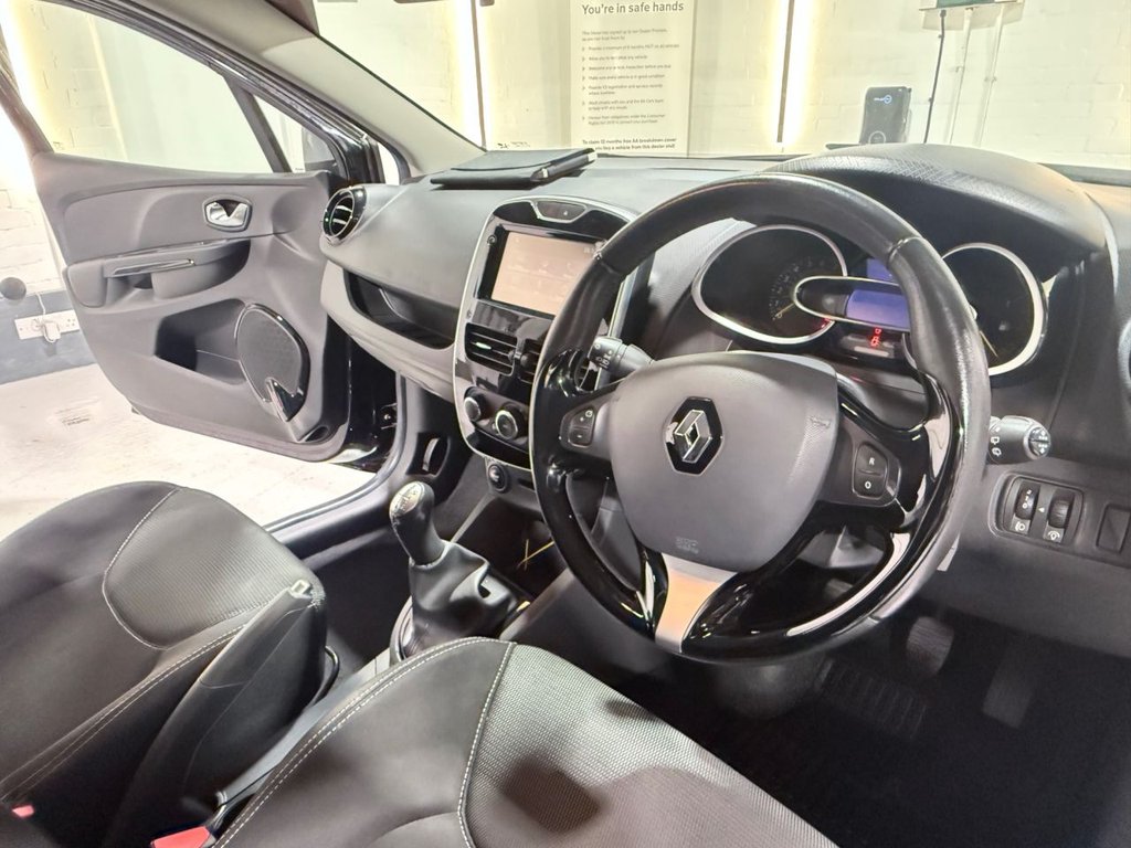 Used Renault Clio 2015 for sale - 76621598: Photo 26