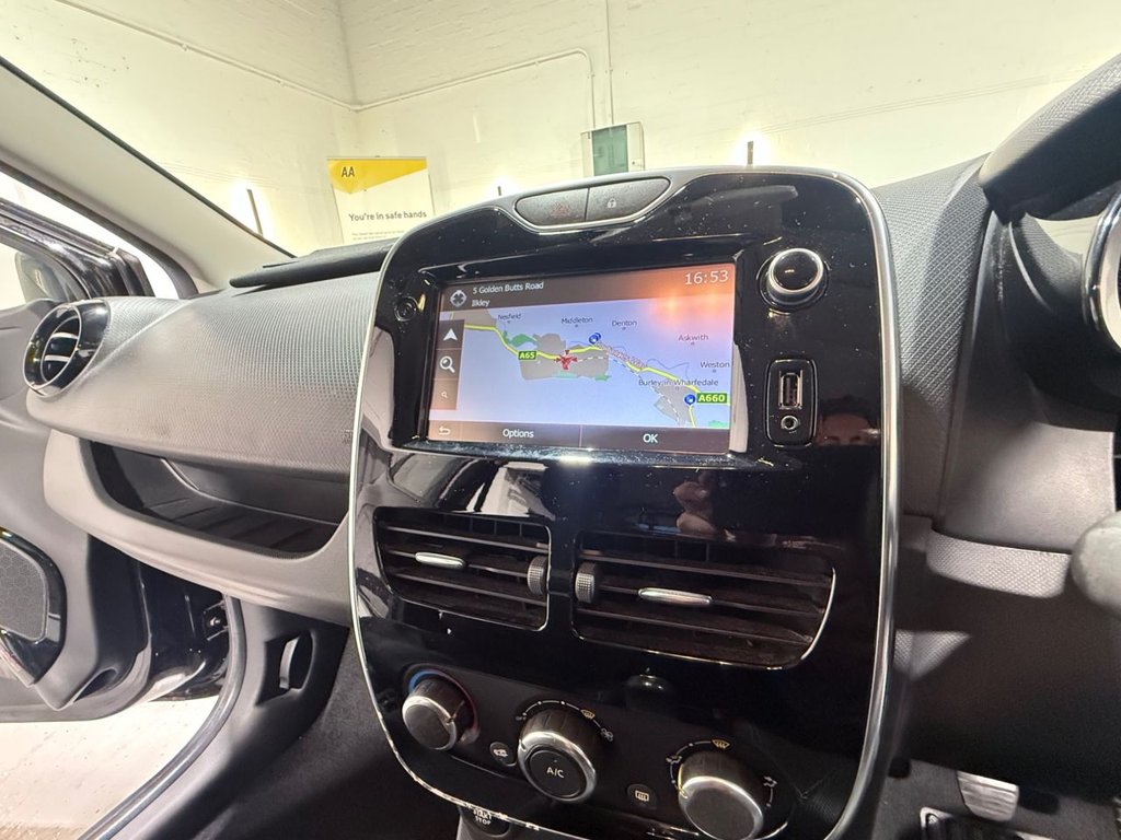 Used Renault Clio 2015 for sale - 76621598: Photo 29