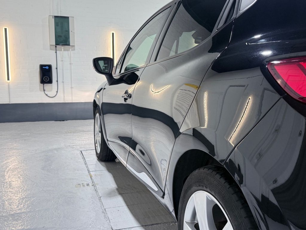 Used Renault Clio 2015 for sale - 76621598: Photo 35