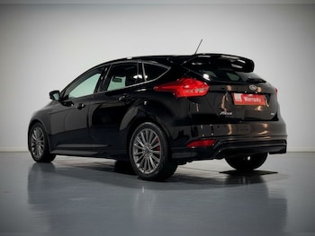 Used Ford Focus 2017 for sale - 78706401: Photo