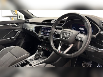 Used Audi Q3 2019 for sale - 78232767: Photo