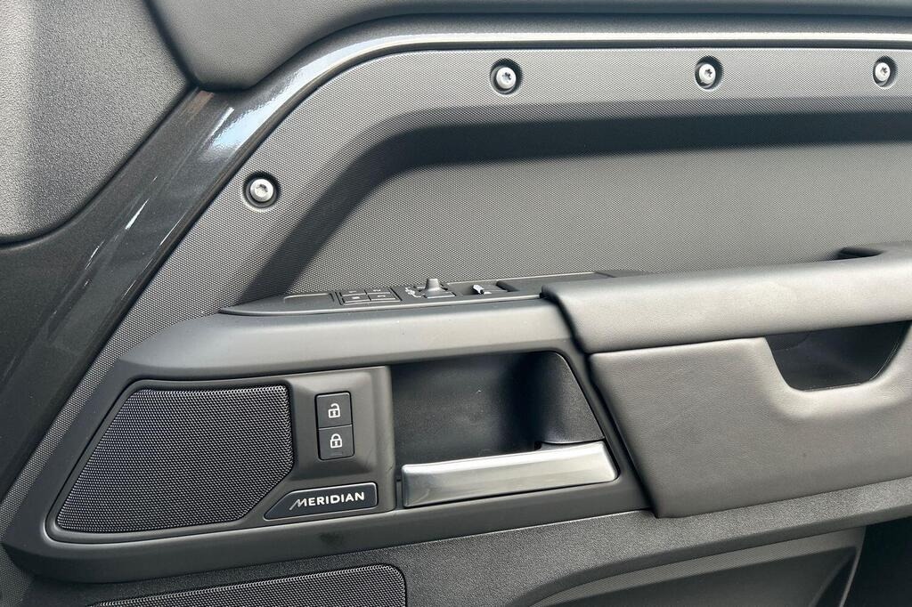 Used Land Rover Defender for sale - 76579726: Photo 20