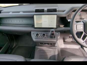 Used Land Rover Defender 2025 for sale - 75202593: Photo