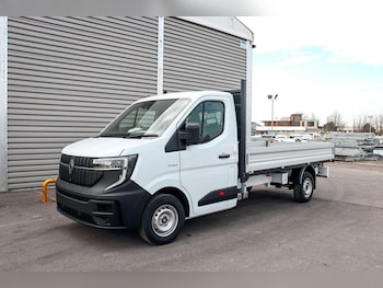 Renault Master feature image