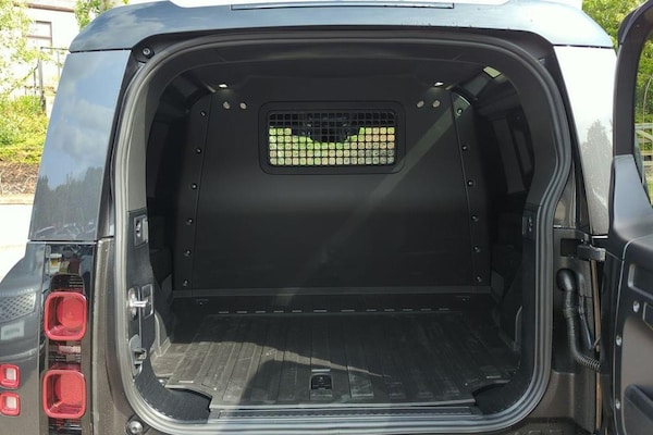 Used Land Rover Defender 2025 for sale - 75626889: Photo 15